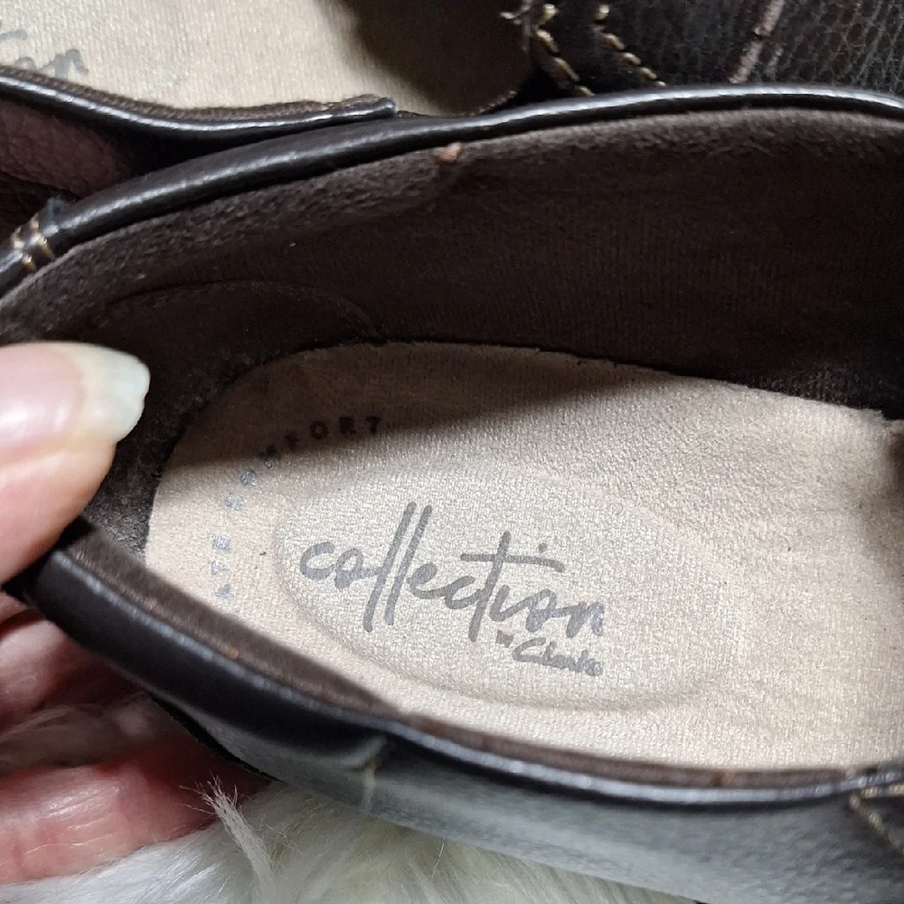 Women's Brown Leather Clarks Slip-On Shoes